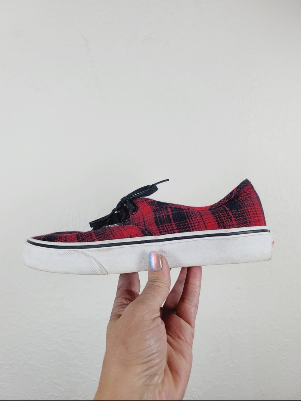 Vans Red Plaid Lace-Up Skate Sneaker, Size 8
